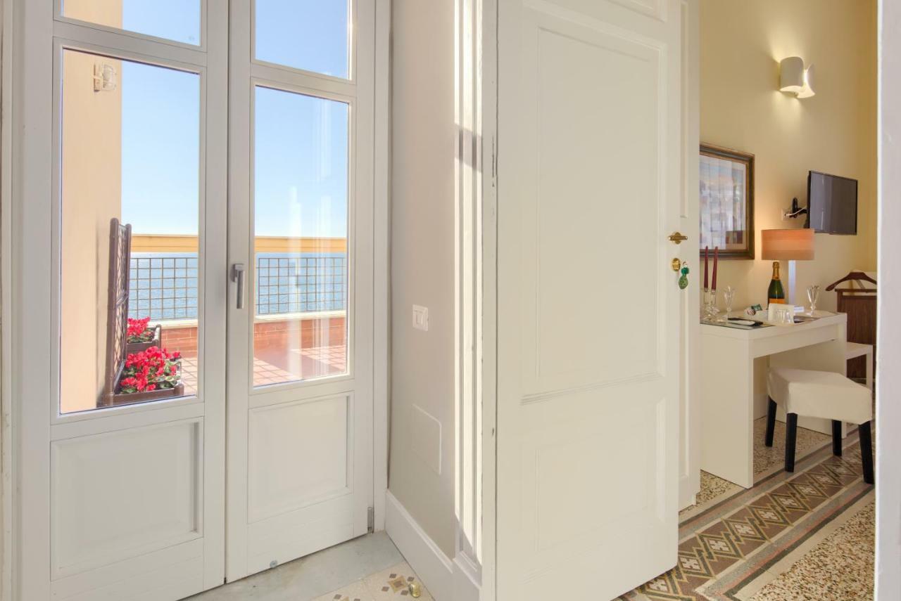 La Giulietta - Penthouse Lejlighed Salerno Eksteriør billede
