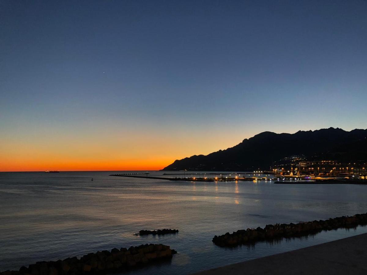 La Giulietta - Penthouse Lejlighed Salerno Eksteriør billede